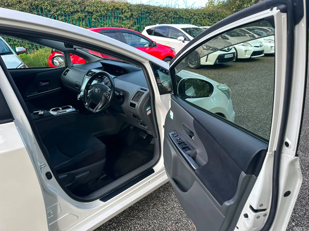Toyota Prius Estate, Petrol Hybrid, 2015, White