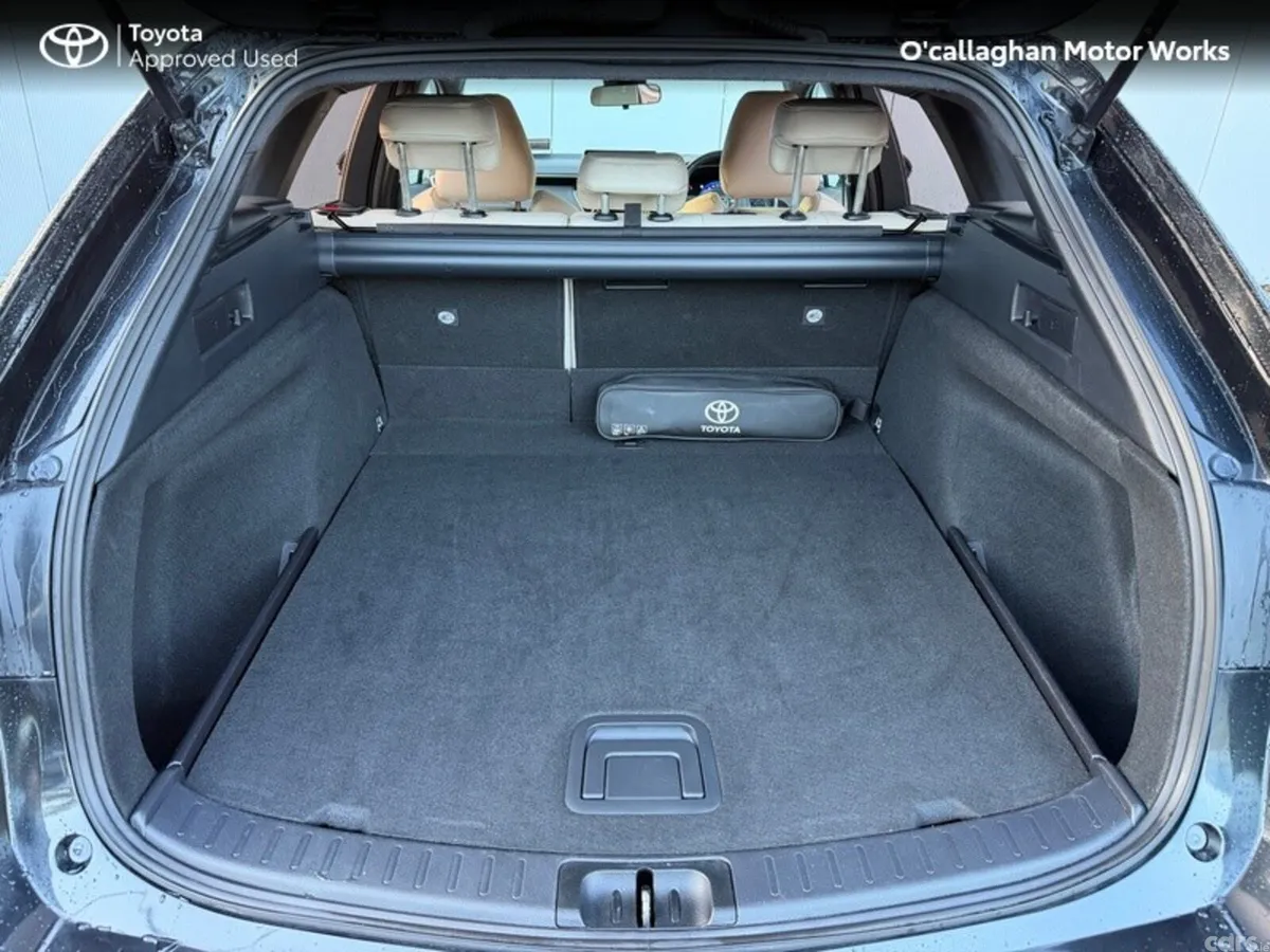 Toyota Corolla Estate, Petrol Hybrid, 2022, Black