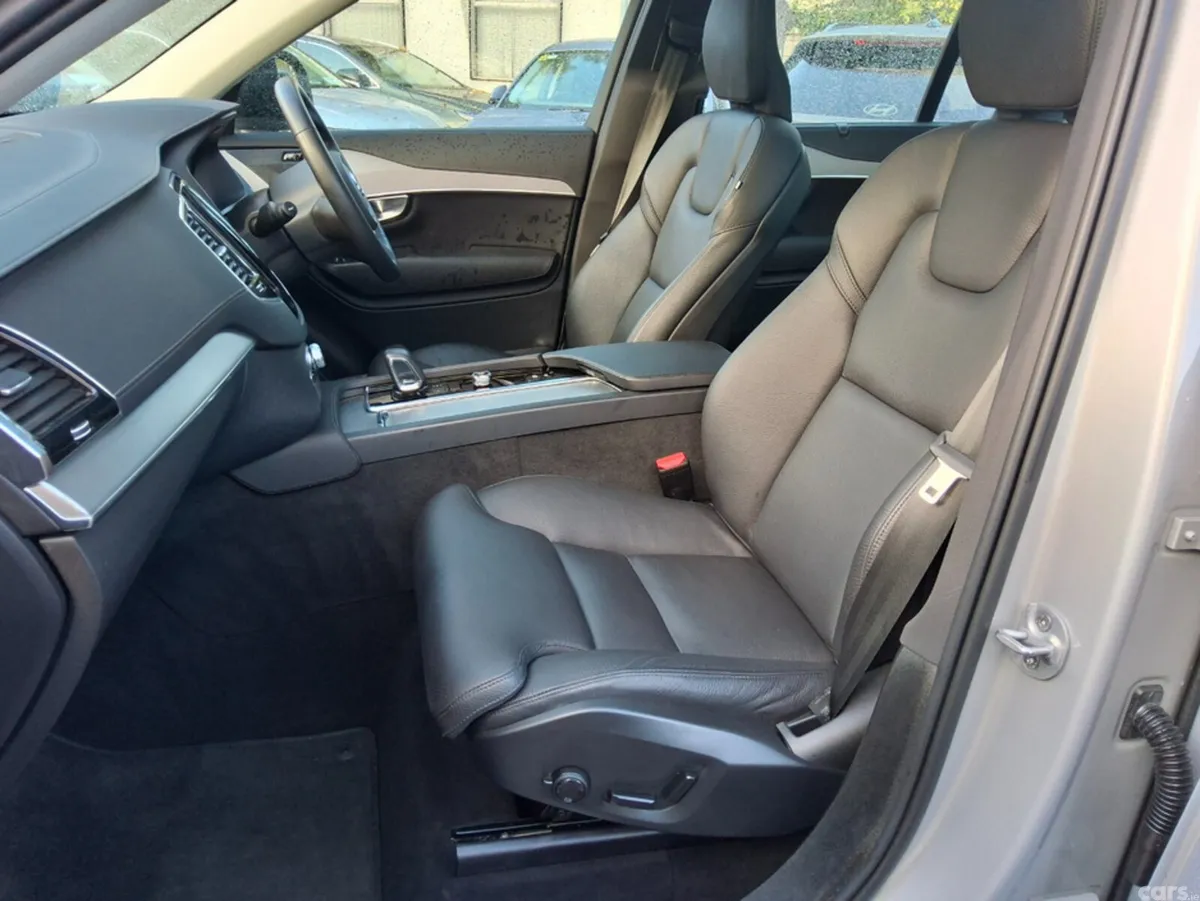 Volvo XC90 SUV, Petrol Plug-in Hybrid, 2024, Silver