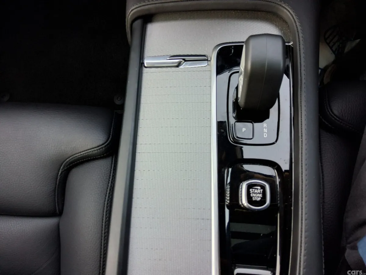 Volvo XC90 SUV, Petrol Plug-in Hybrid, 2024, Silver