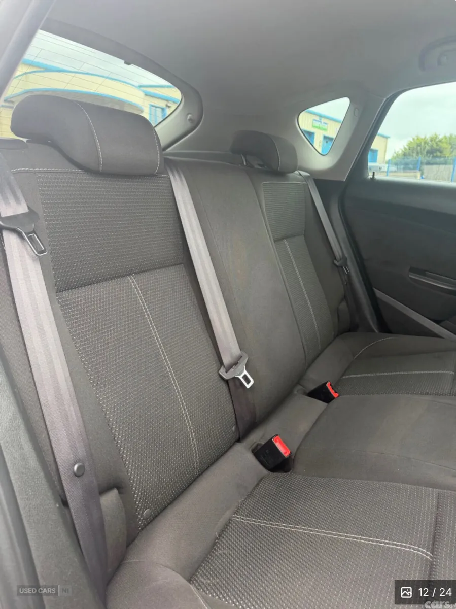 Vauxhall Astra Hatchback, Petrol, 2015, Grey
