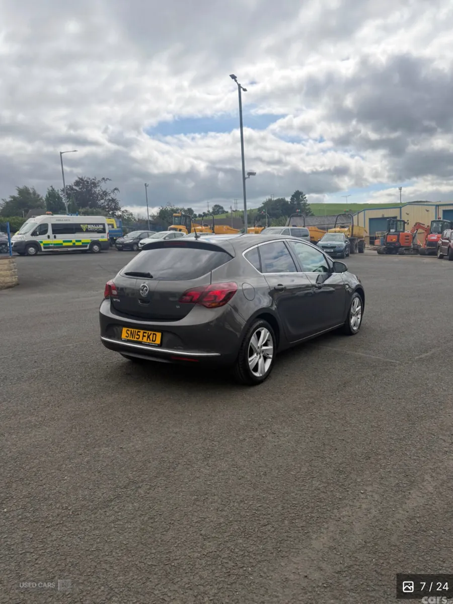 Vauxhall Astra Hatchback, Petrol, 2015, Grey