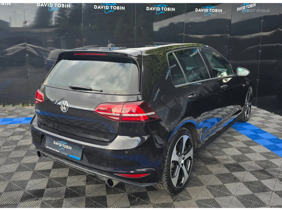 Volkswagen Golf Hatchback, Petrol, 2016, Black
