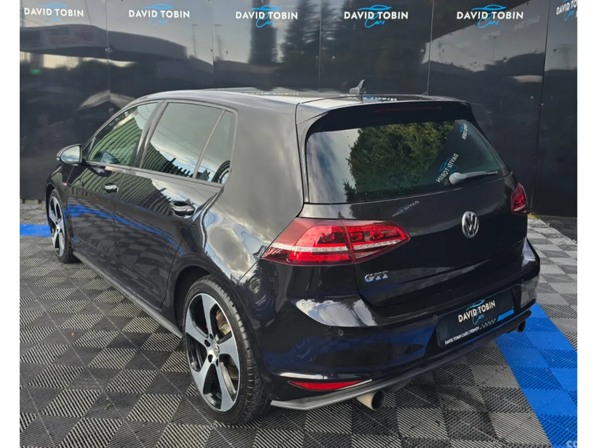 Volkswagen Golf Hatchback, Petrol, 2016, Black