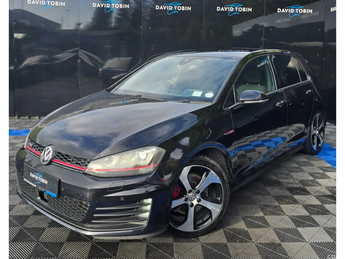 Volkswagen Golf Hatchback, Petrol, 2016, Black
