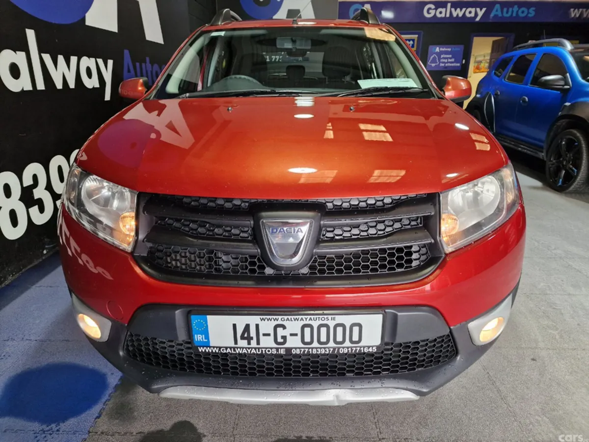 Dacia Sandero Stepway Hatchback, Petrol, 2014, Red