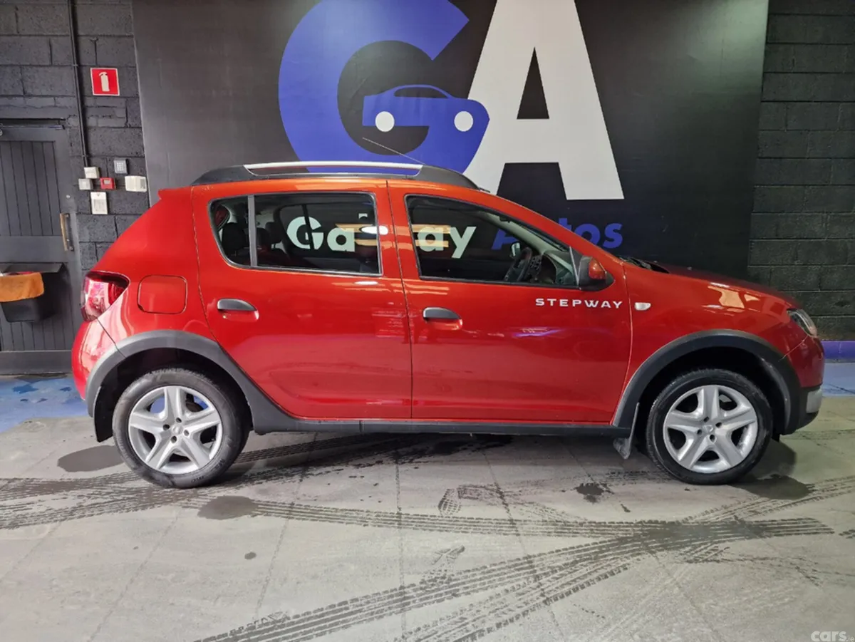 Dacia Sandero Stepway Hatchback, Petrol, 2014, Red