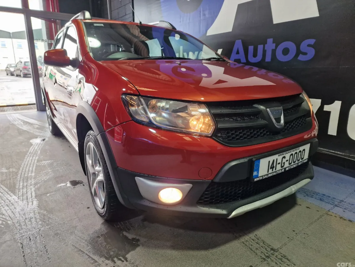 Dacia Sandero Stepway Hatchback, Petrol, 2014, Red