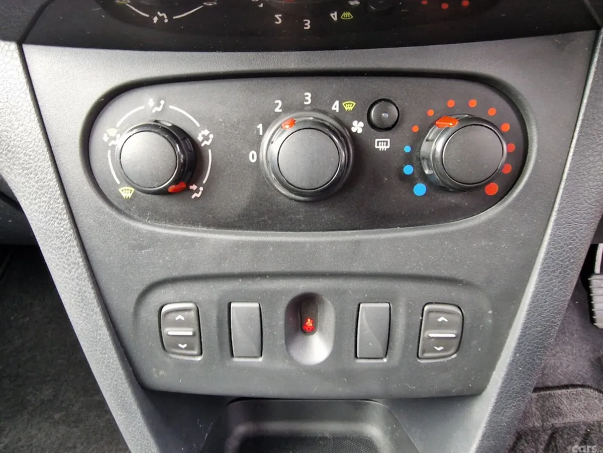 Dacia Sandero Stepway Hatchback, Petrol, 2014, Red