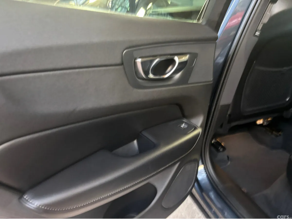 Volvo XC60 SUV, Diesel, 2020, Blue