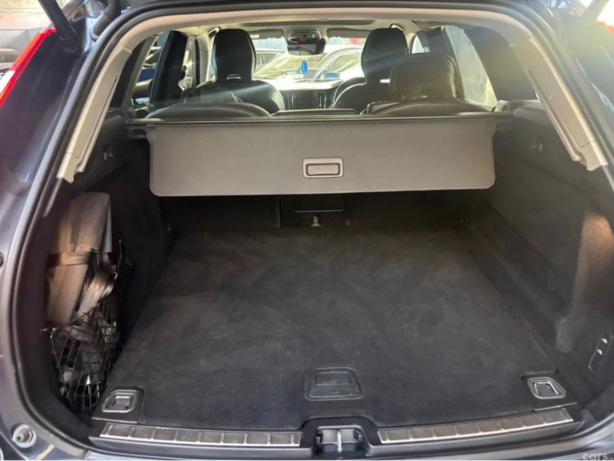 Volvo XC60 SUV, Diesel, 2020, Blue