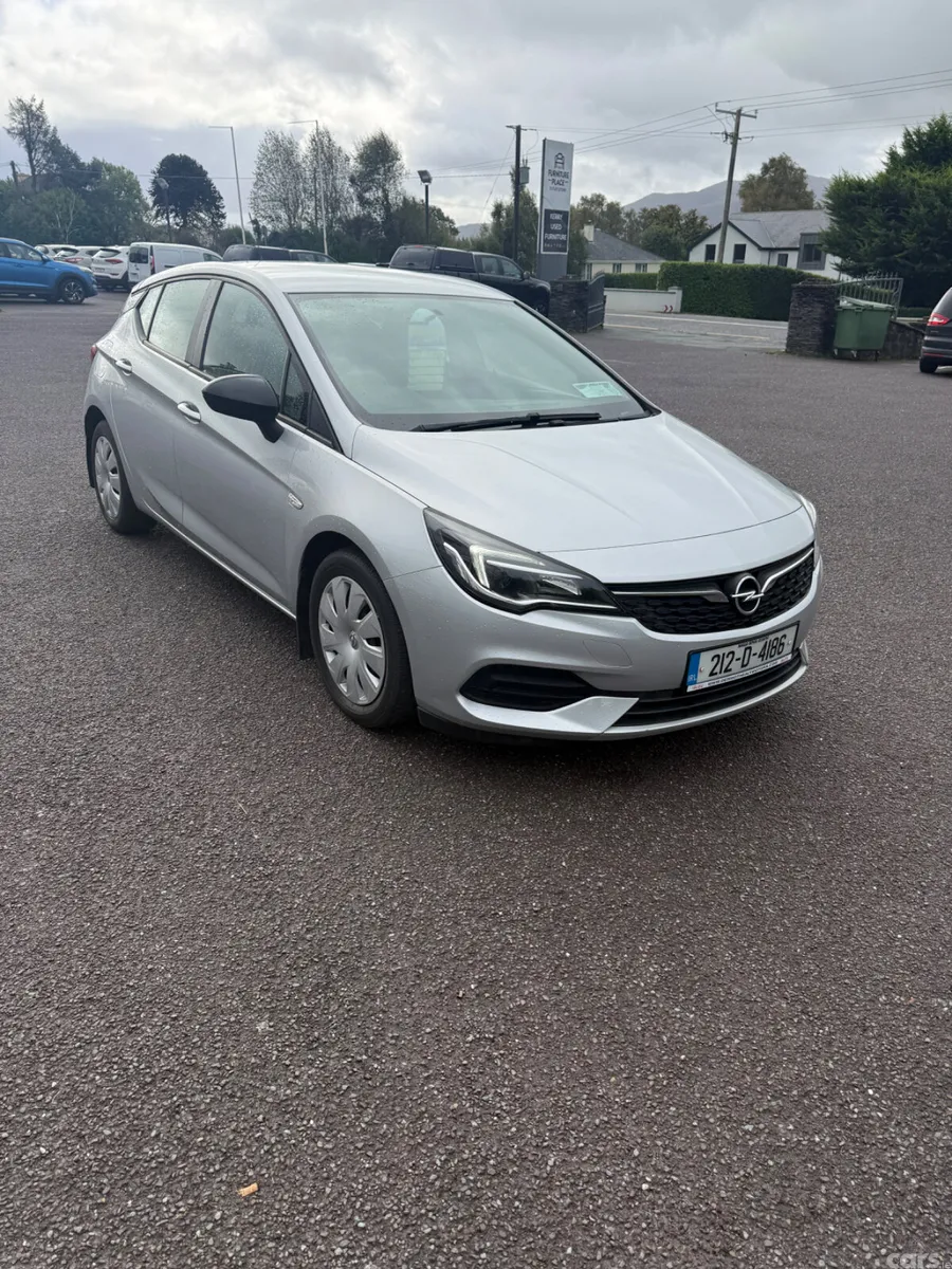 Opel Astra Hatchback, Diesel, 2021, Grey