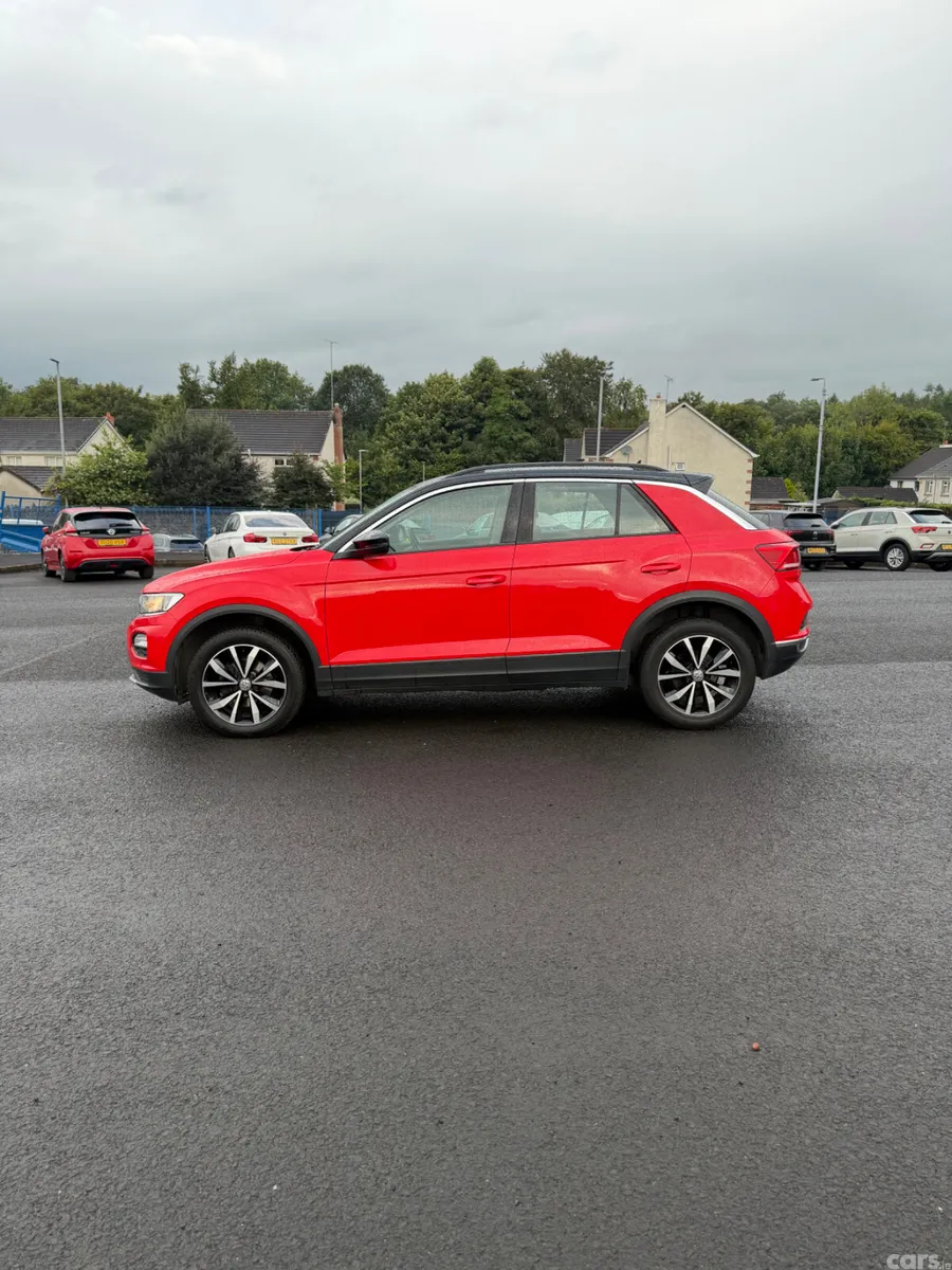 Volkswagen T-Roc SUV, Diesel, 2019, Red