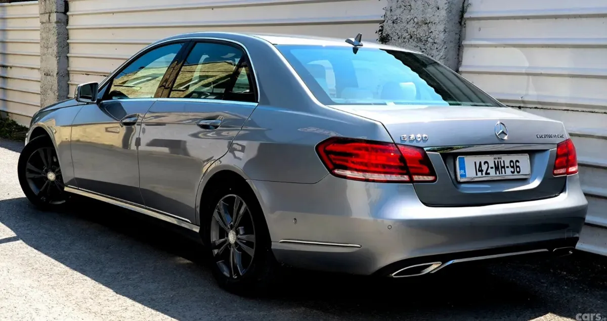 Mercedes-Benz E-Class Saloon, Diesel Hybrid, 2014, Silver