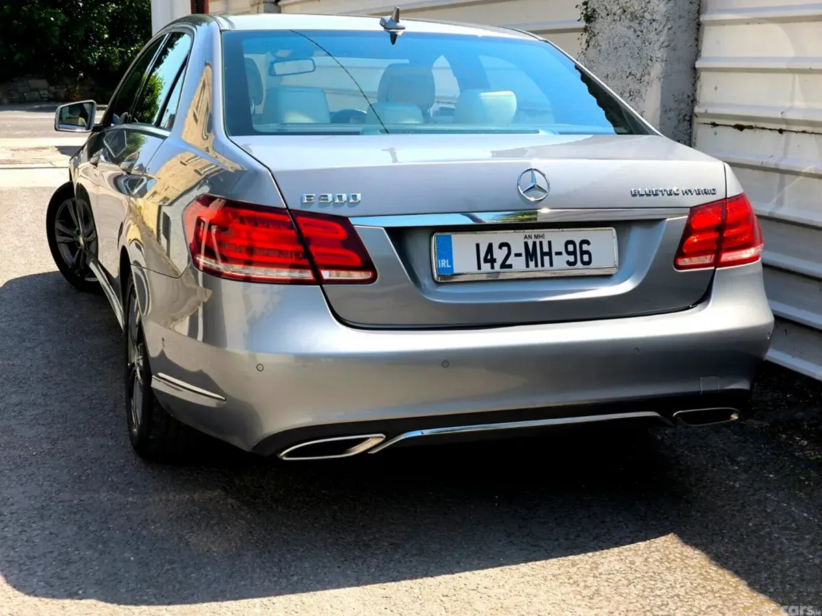 Mercedes-Benz E-Class Saloon, Diesel Hybrid, 2014, Silver