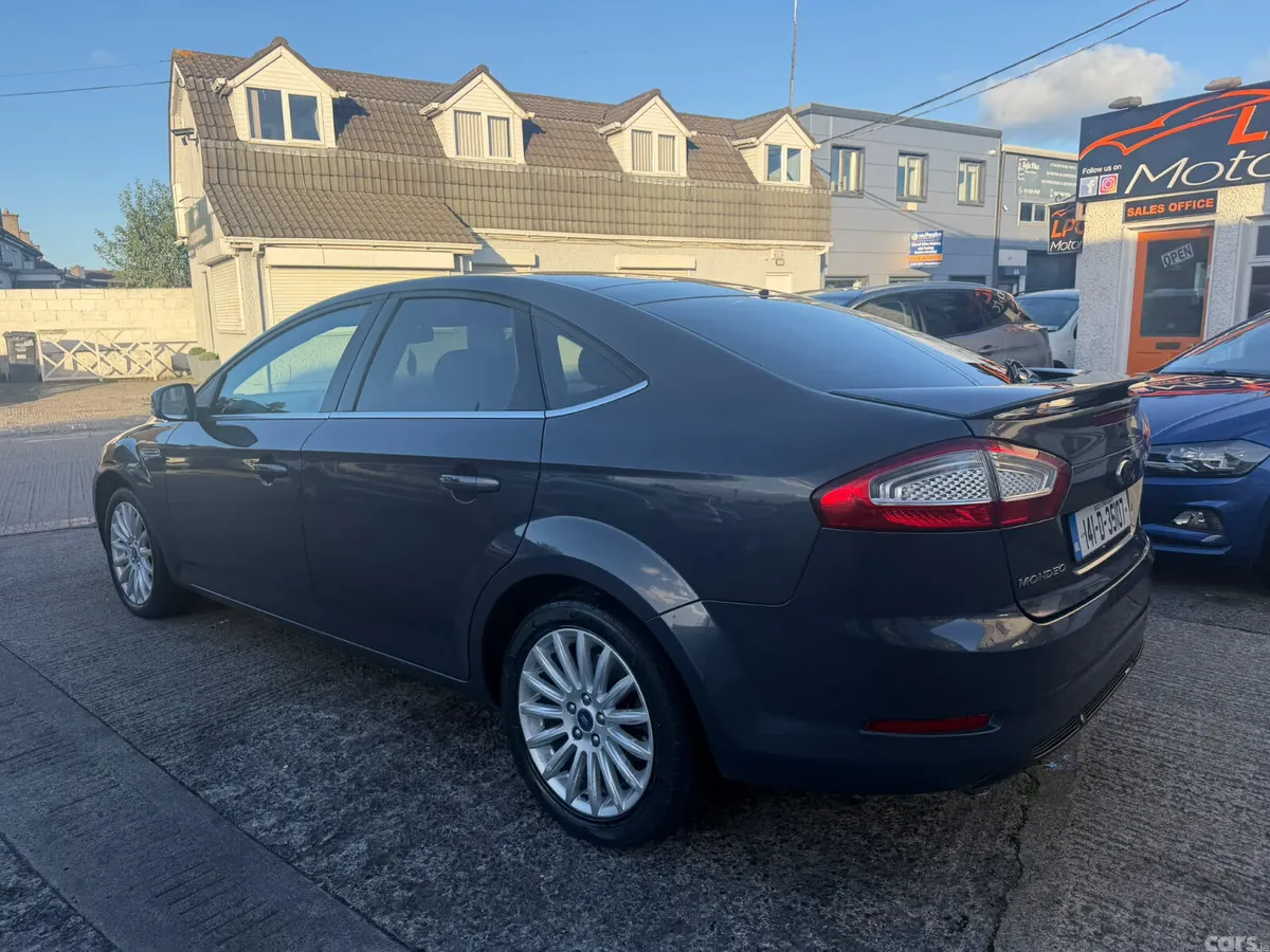 Ford Mondeo Hatchback, Diesel, 2014, Grey