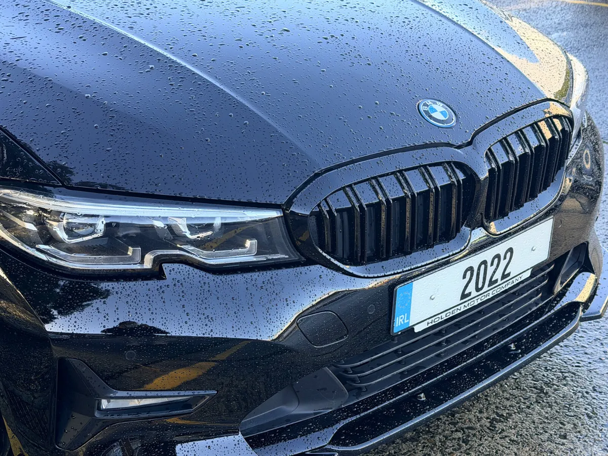 BMW 3-Series Saloon, Petrol Hybrid, 2022, Black