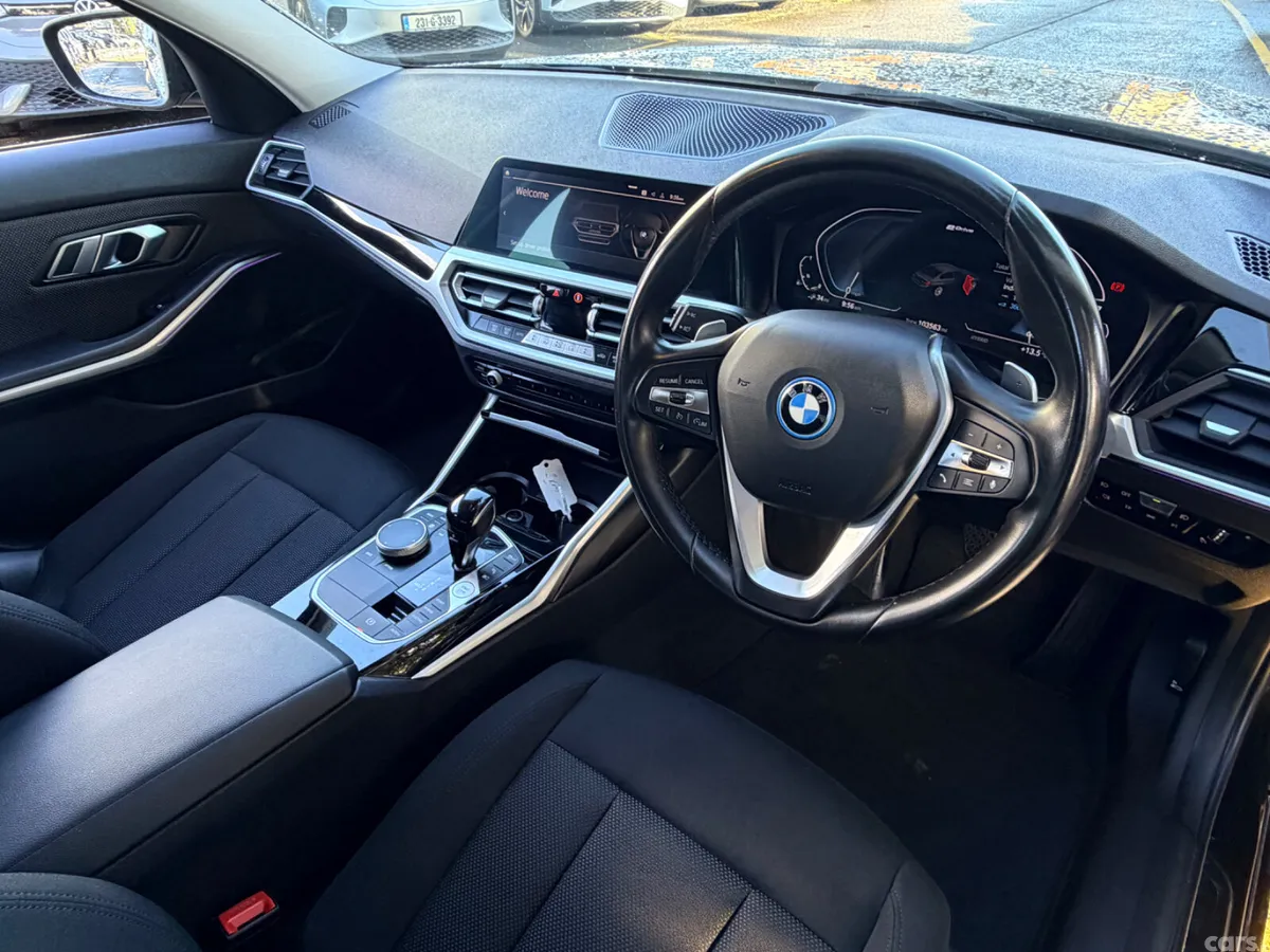 BMW 3-Series Saloon, Petrol Hybrid, 2022, Black