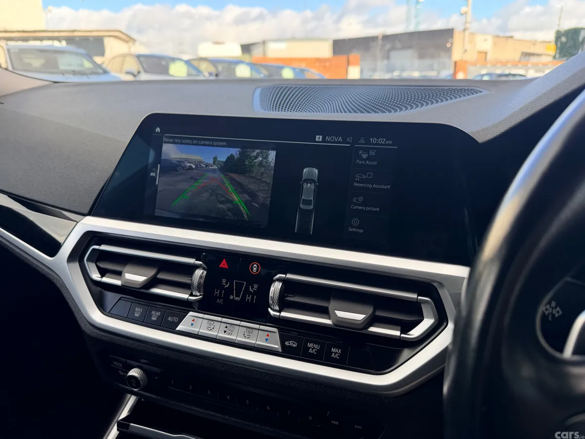 BMW 3-Series Saloon, Petrol Hybrid, 2022, Black