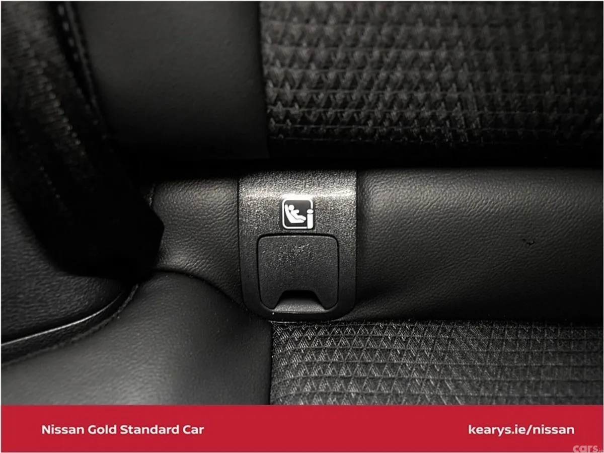 Nissan Qashqai SUV, Petrol Hybrid, 2026, Red