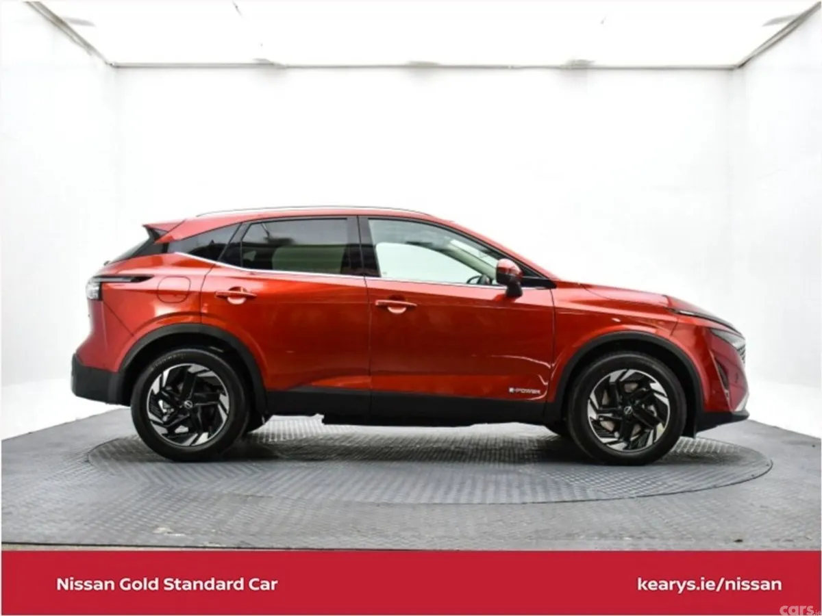 Nissan Qashqai SUV, Petrol Hybrid, 2026, Red