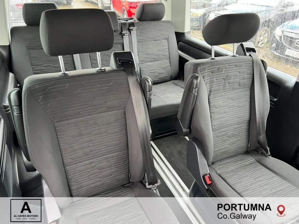 Volkswagen Caravelle MPV, Diesel, 2020, Beige