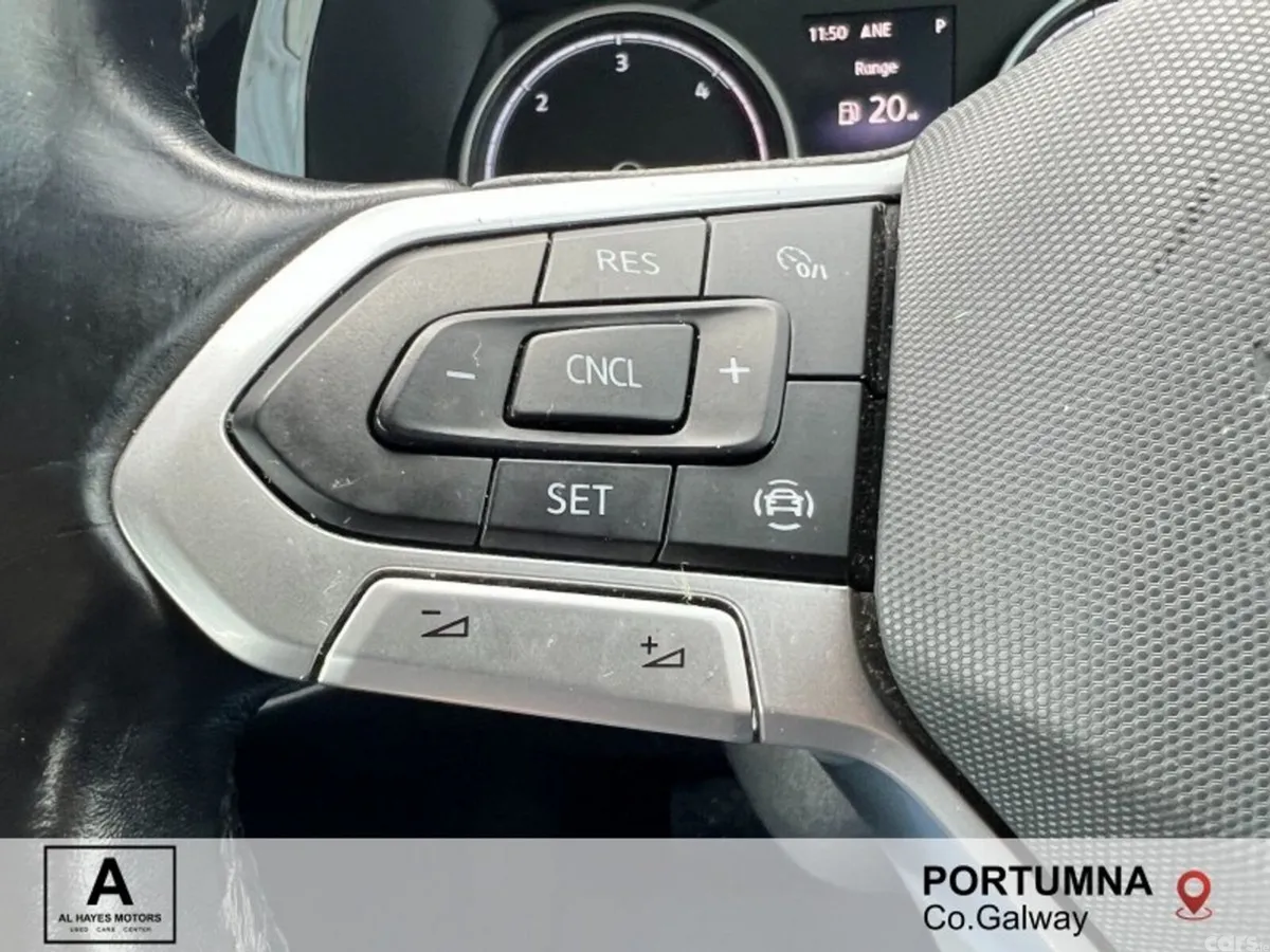 Volkswagen Caravelle MPV, Diesel, 2020, Beige