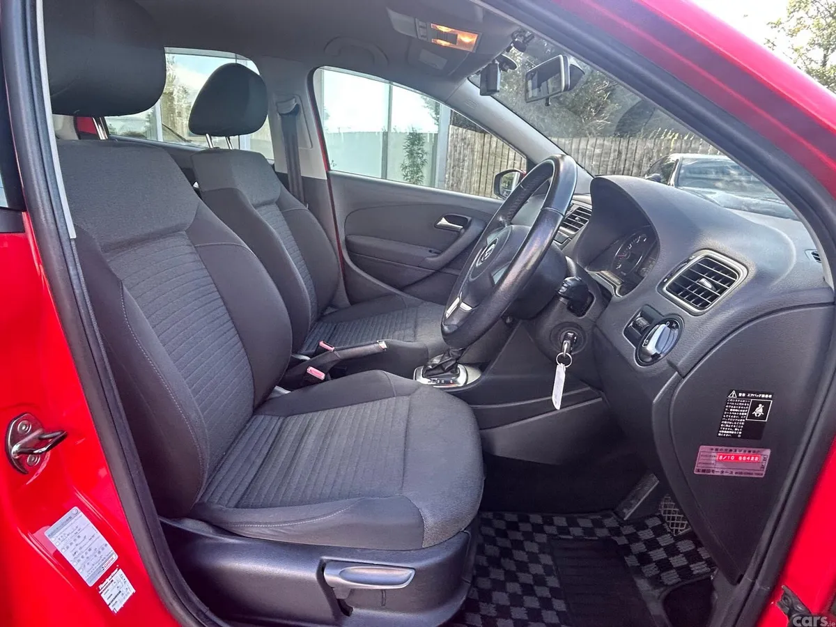 Volkswagen Polo Hatchback, Petrol, 2012, Red