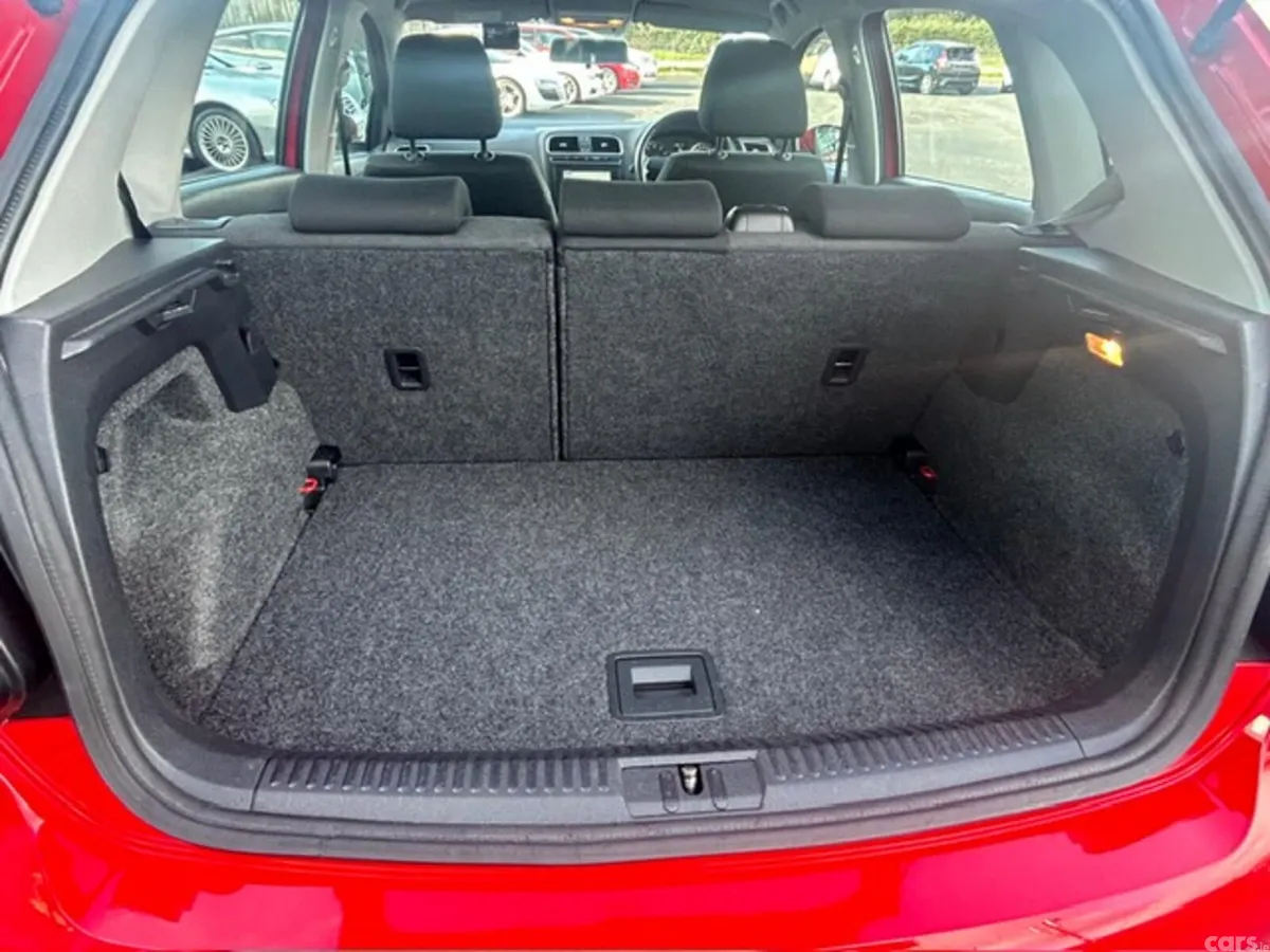Volkswagen Polo Hatchback, Petrol, 2012, Red