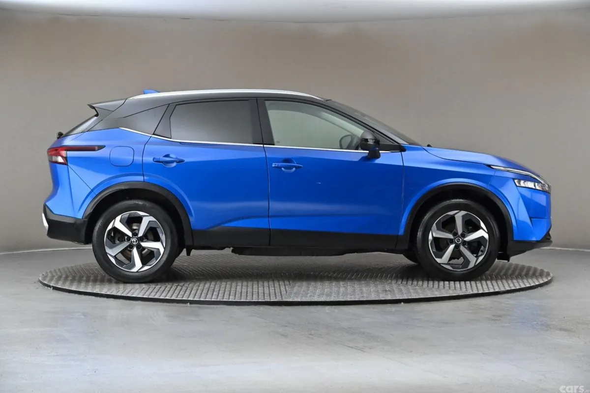 Nissan Qashqai SUV, Petrol, 2021, Blue