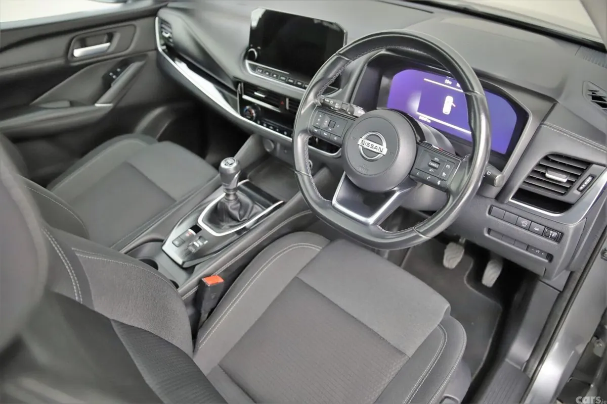 Nissan Qashqai SUV, Petrol, 2021, Blue