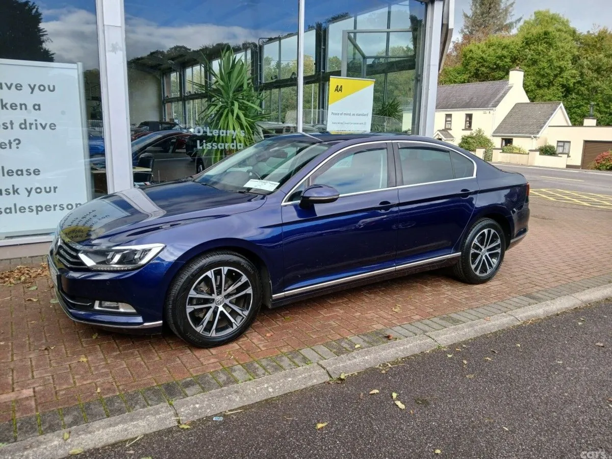 Volkswagen Passat Saloon, Diesel, 2019, Blue