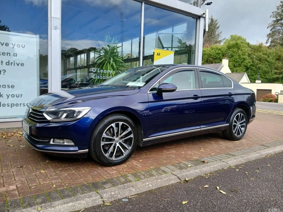 Volkswagen Passat Saloon, Diesel, 2019, Blue