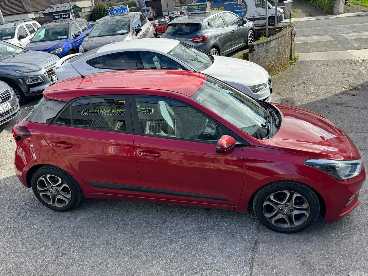 Hyundai i20 Hatchback, Petrol, 2019, Red