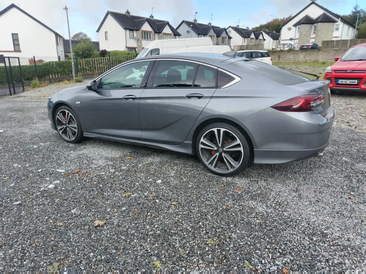 Vauxhall Insignia Hatchback, Diesel, 2017, Grey