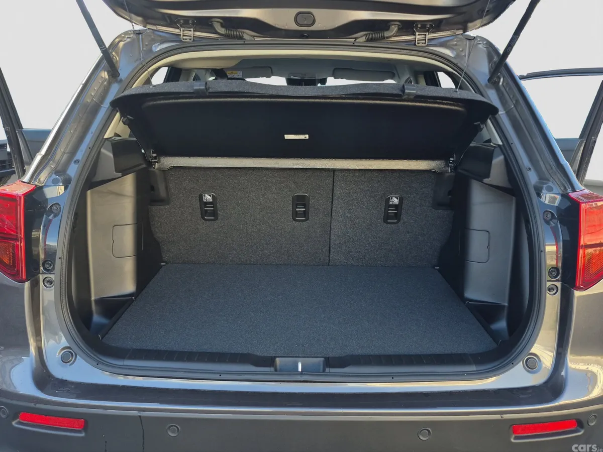 Suzuki Vitara SUV, Petrol, 2026, Grey