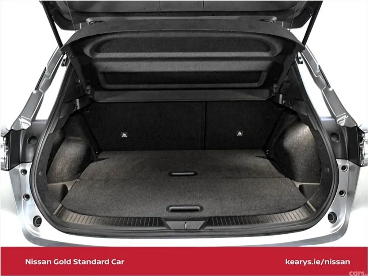 Nissan Qashqai SUV, Petrol Hybrid, 2026, Silver