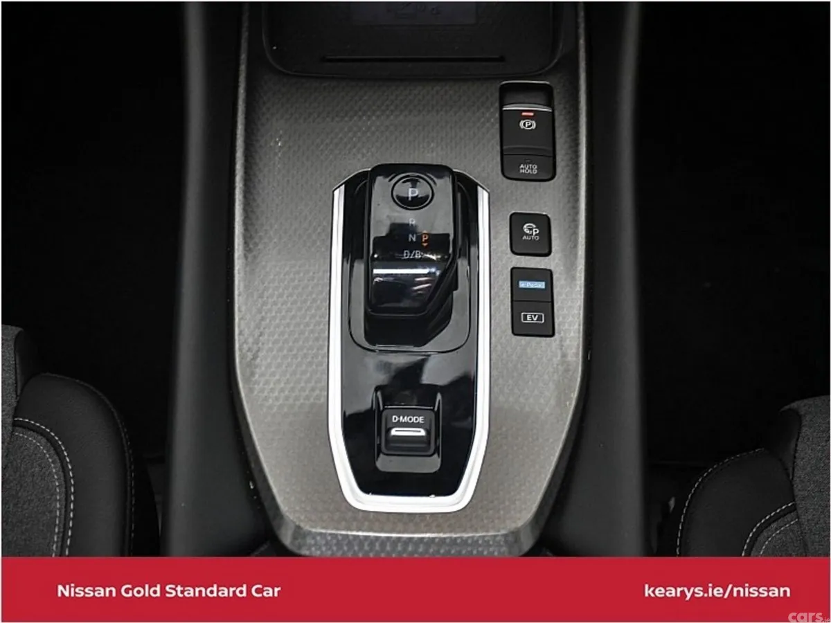Nissan Qashqai SUV, Petrol Hybrid, 2026, Silver