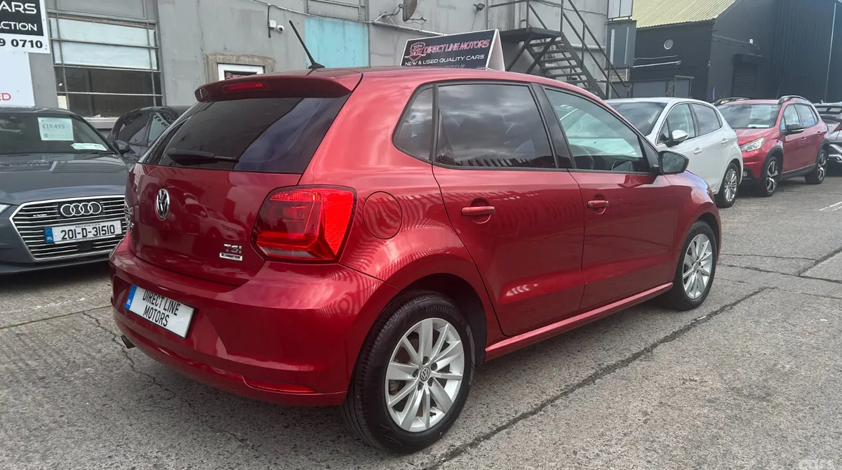 Volkswagen Polo Hatchback, Petrol, 2015, Red