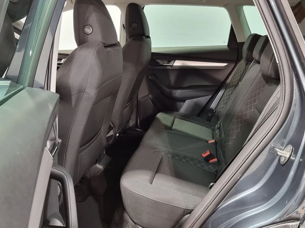 Skoda Karoq SUV, Diesel, 2021, Grey