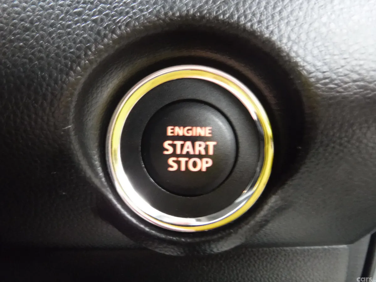 Suzuki Swift Hatchback, Petrol, 2021, White
