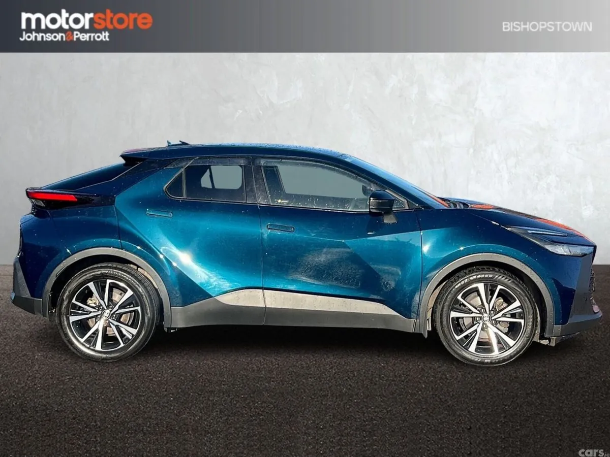 Toyota C-HR Hatchback, Petrol Hybrid, 2024, Blue