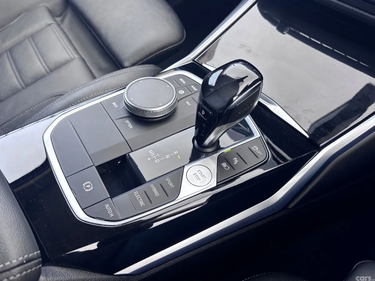 BMW 3-Series Saloon, Petrol Plug-in Hybrid, 2020, White
