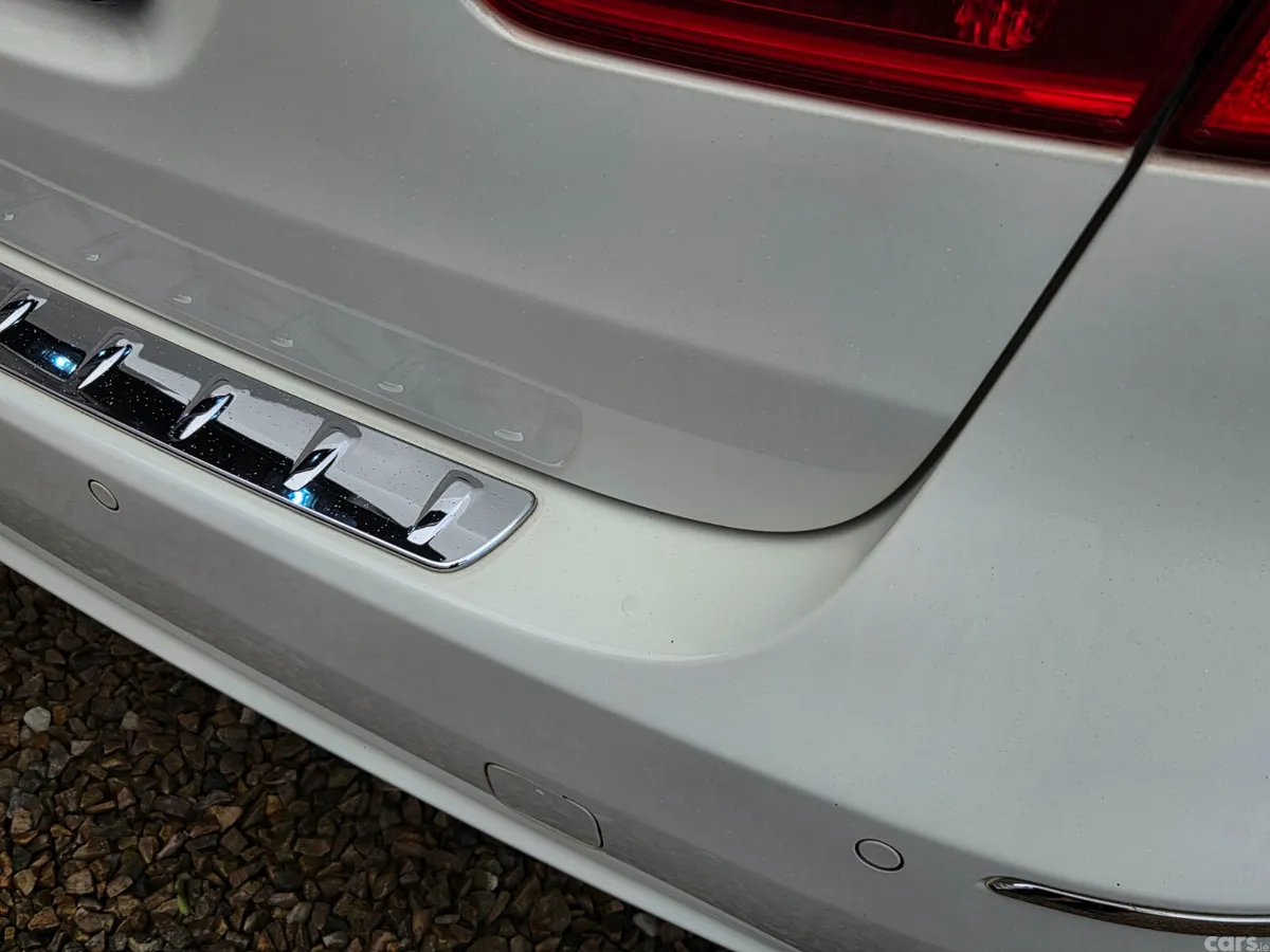 Mercedes-Benz B-Class Hatchback, Petrol, 2013, White
