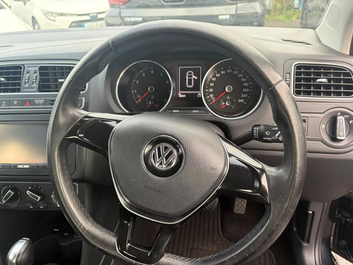Volkswagen Polo Hatchback, Petrol, 2015, Black