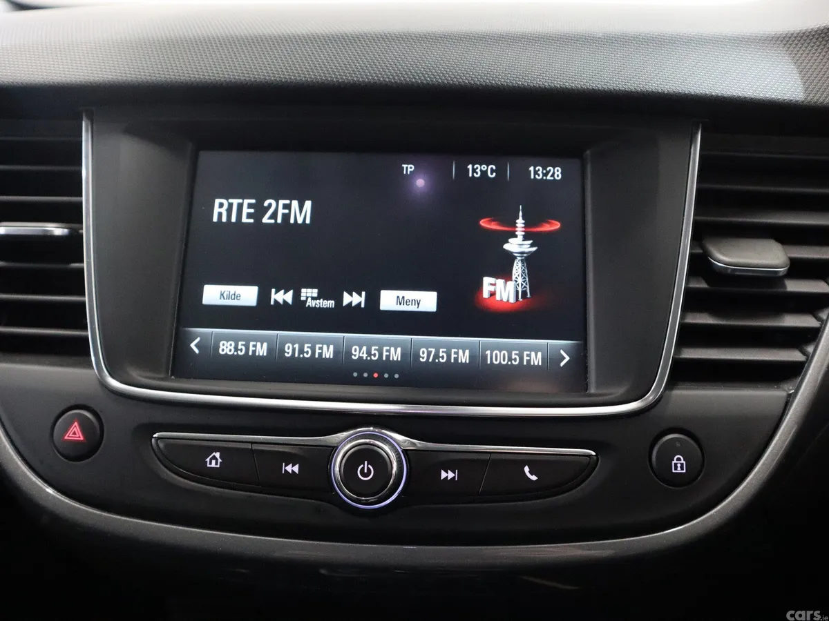 Opel Crossland X SUV, Petrol, 2023, White