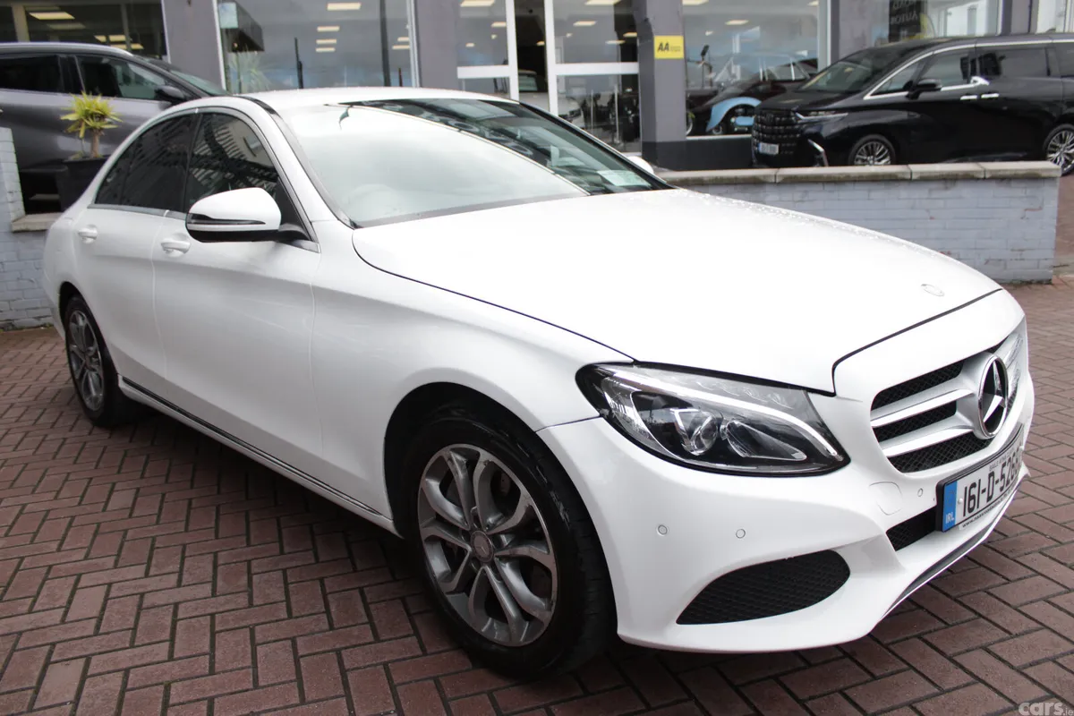 Mercedes-Benz C-Class Saloon, Petrol Plug-in Hybrid, 2016, White