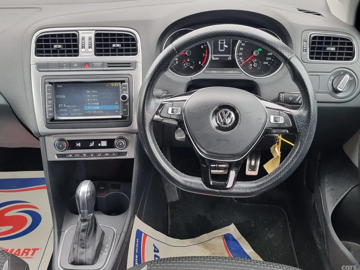 Volkswagen Polo Hatchback, Petrol, 2015, Black