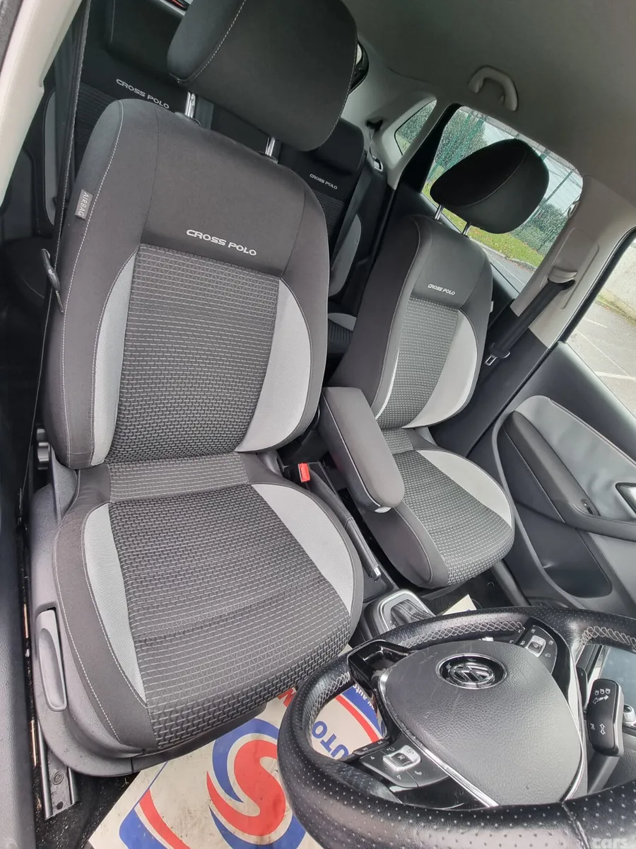 Volkswagen Polo Hatchback, Petrol, 2015, Black