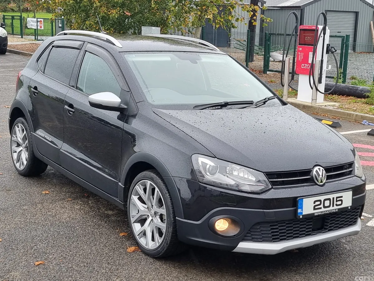 Volkswagen Polo Hatchback, Petrol, 2015, Black